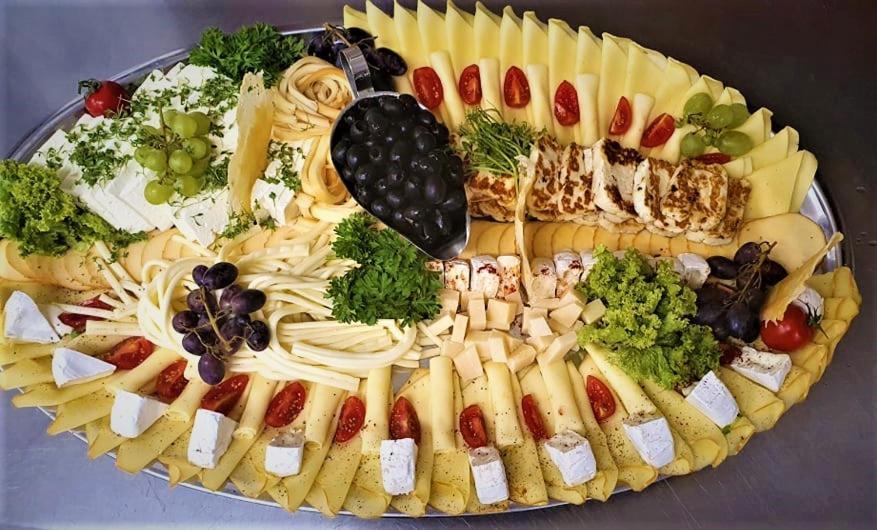 Restauracia Penzion Na Mlyne Stará Turá Exteriör bild